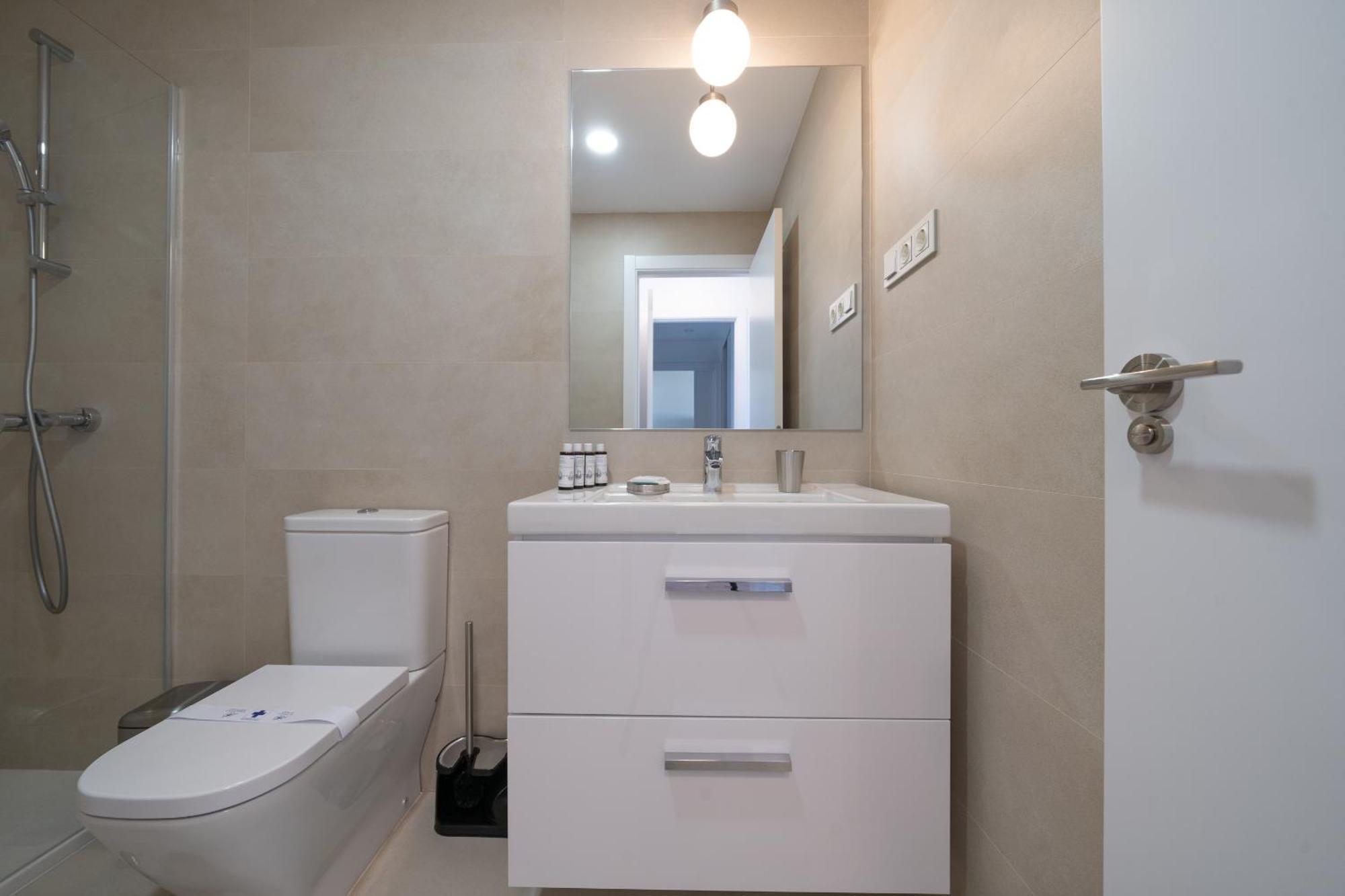 Xpce Urban 9 Skyline - Parking Free *