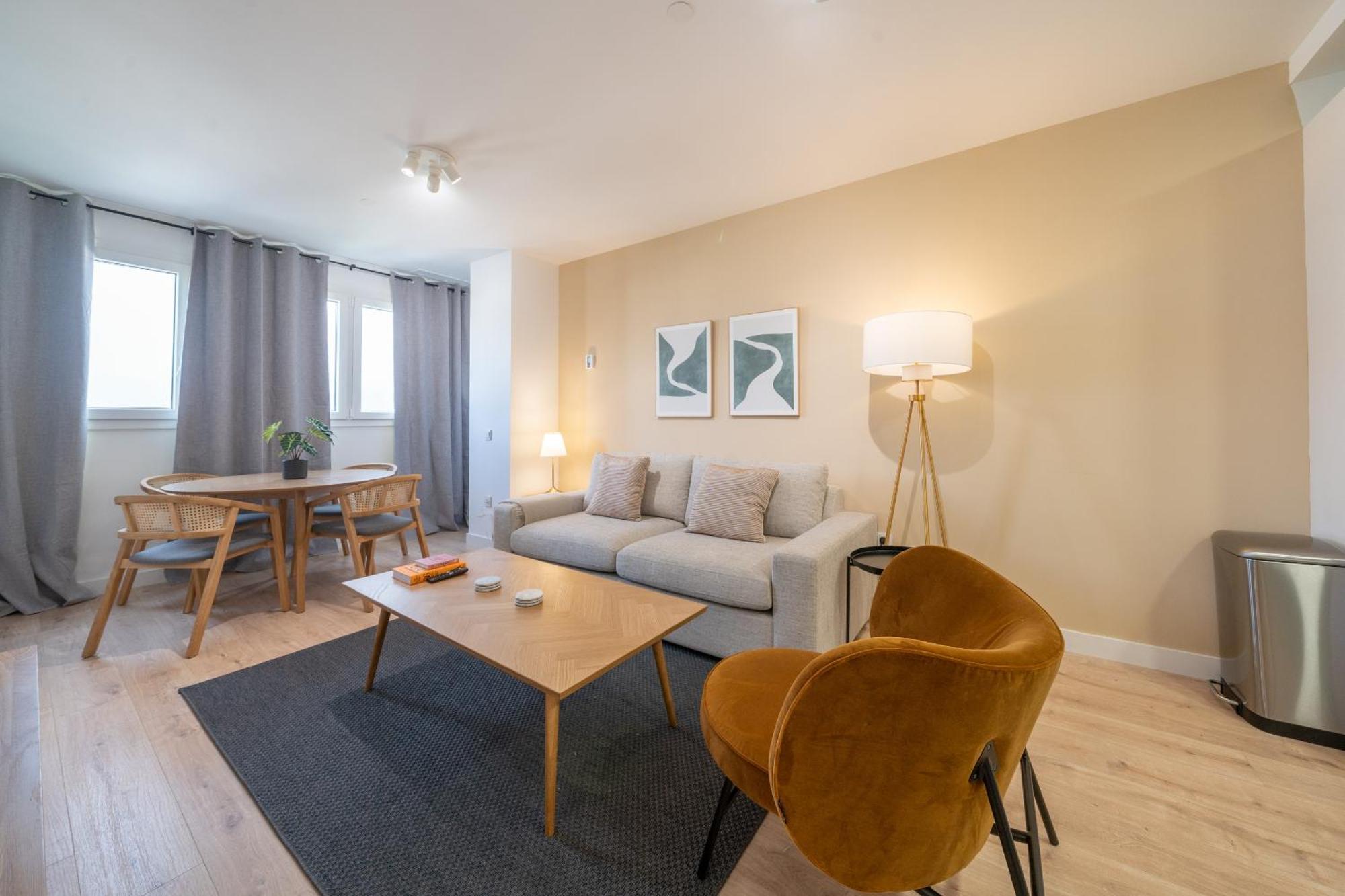 Xpce Urban 9 Skyline - Parking Free
